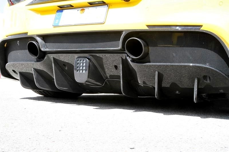 Ferrari 488 GTB – Novitec style Carbon Rear Diffuser_02